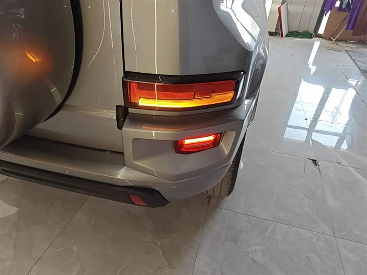 Фото 8 - Tank 700 Hybrid