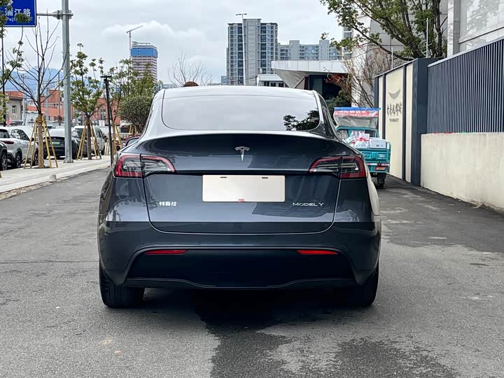 Фото 4 - Tesla Model Y