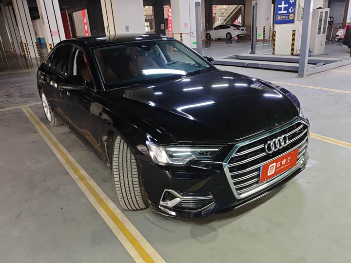 Фото 2 - Audi A6L