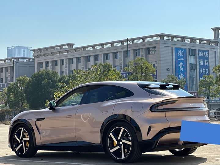 Фото 8 - Xiaomi YU7