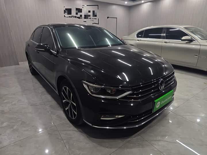 Фото 4 - Volkswagen Magotan