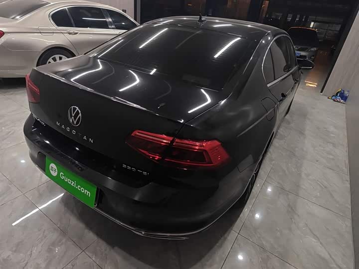 Фото 7 - Volkswagen Magotan