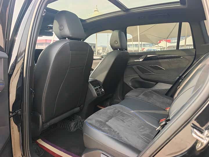 Фото 6 - Volkswagen Tiguan L Pro