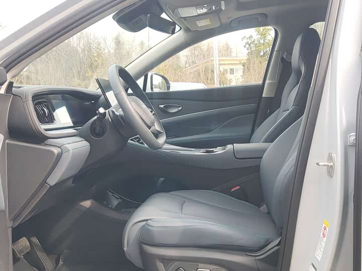 Фото 7 - BYD Sea Lion 07 DM-i Hybrid