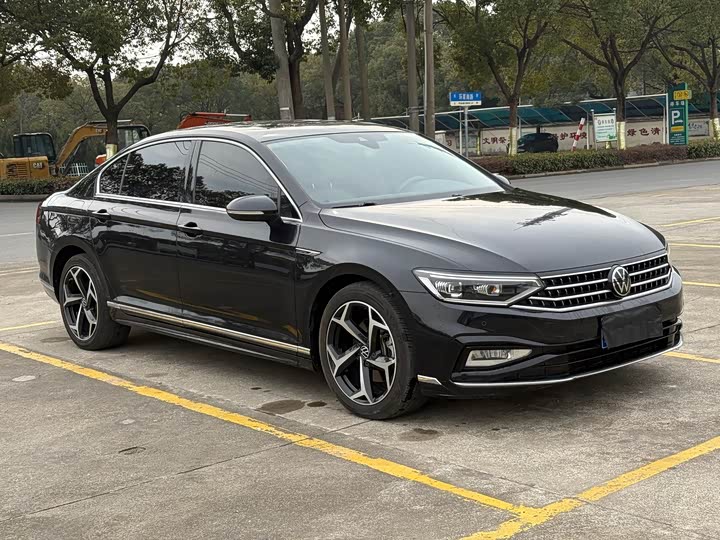 Фото 3 - Volkswagen Magotan