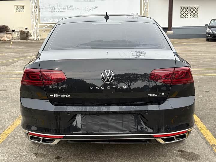 Фото 5 - Volkswagen Magotan