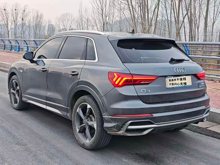 Фото 9 - Audi Q3