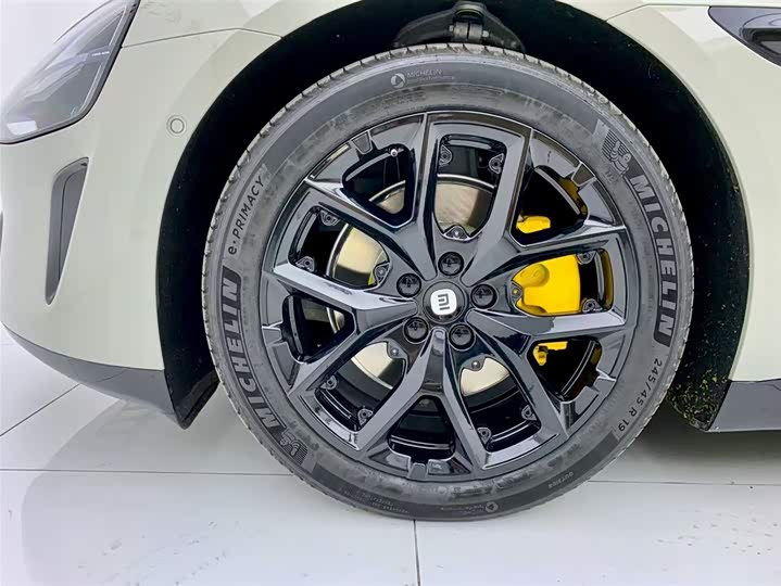 Фото 6 - Xiaomi SU7