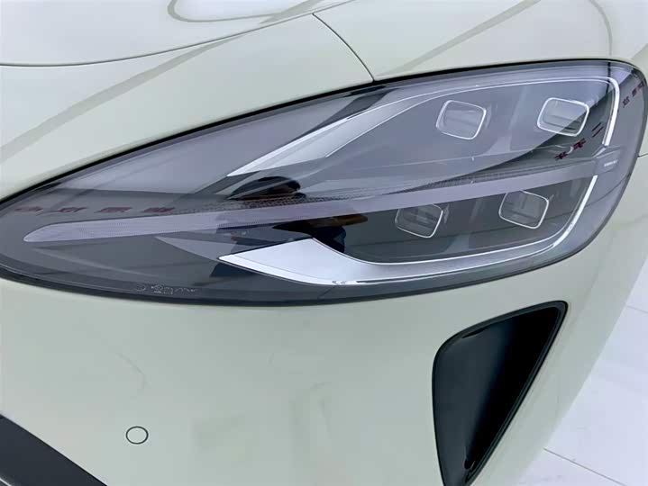 Фото 8 - Xiaomi SU7