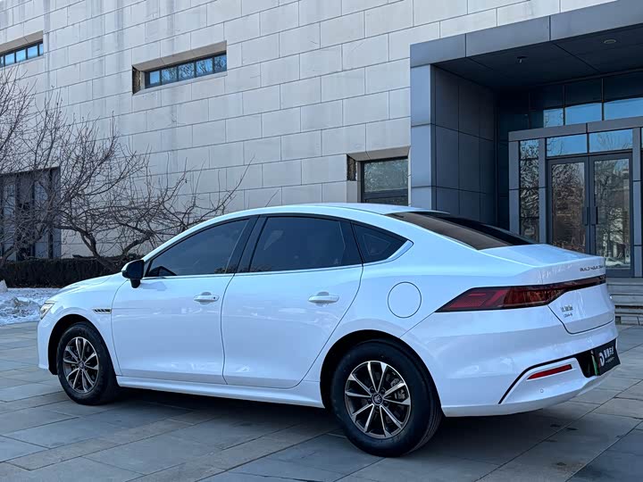 Фото 3 - BYD Qin Plus