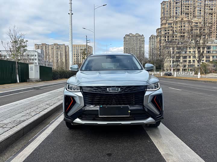 Фото 2 - Geely Atlas