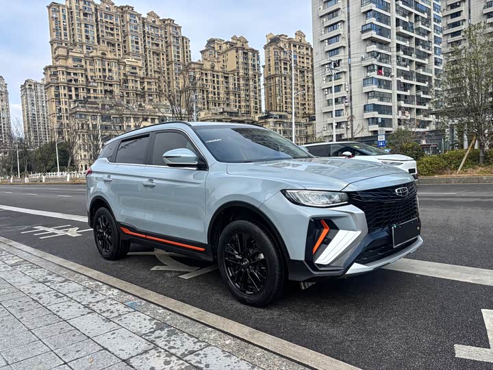 Фото 3 - Geely Atlas