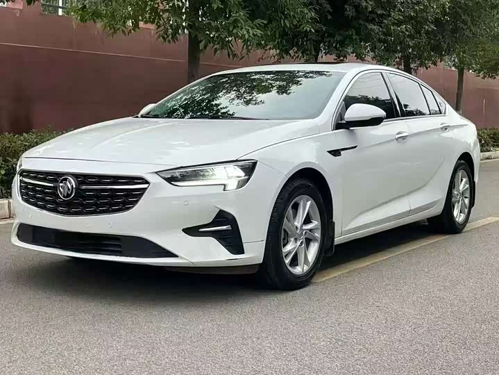 Фото 1 - Buick Regal