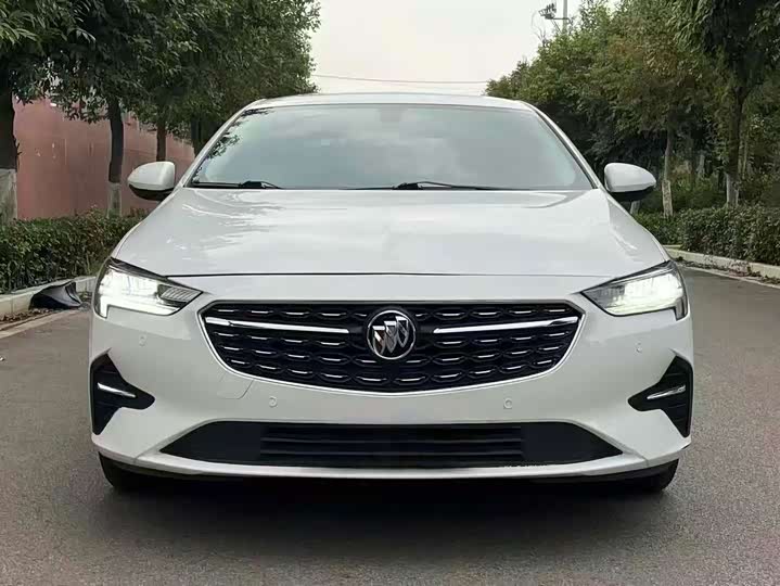 Фото 2 - Buick Regal