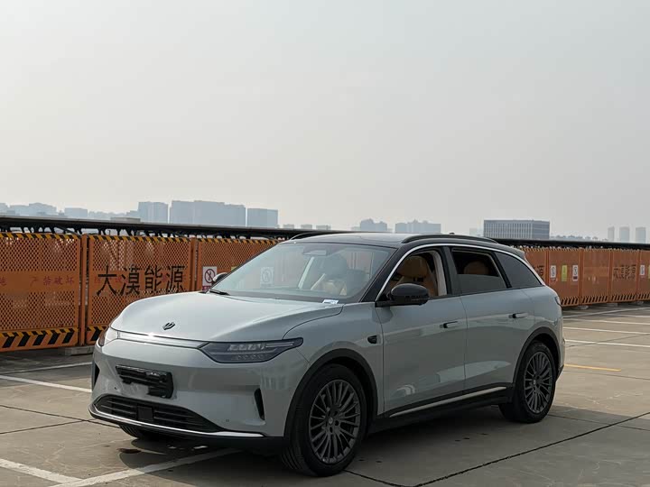 Фото 1 - Leapmotor C11