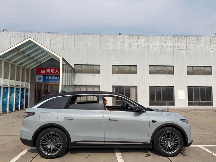 Фото 8 - Leapmotor C11