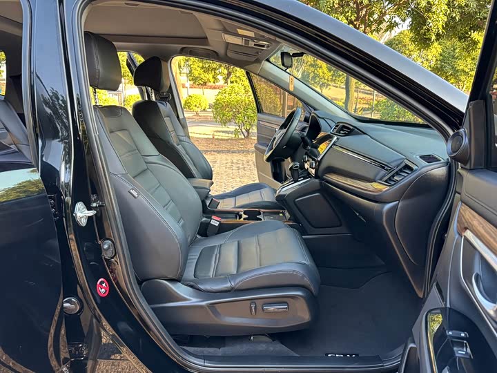 Фото 8 - Honda CR-V