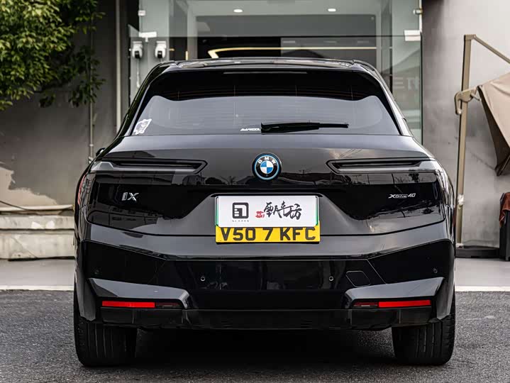 Фото 5 - BMW iX