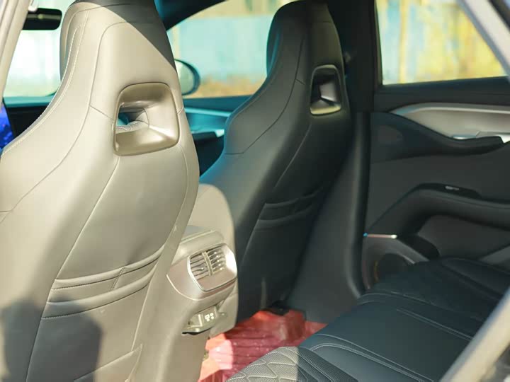 Фото 5 - BYD Sea Lion 07 EV