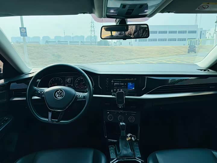 Фото 4 - Volkswagen Passat