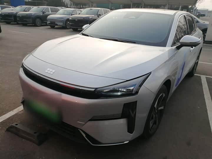 Фото 2 - Geely Galaxy L6