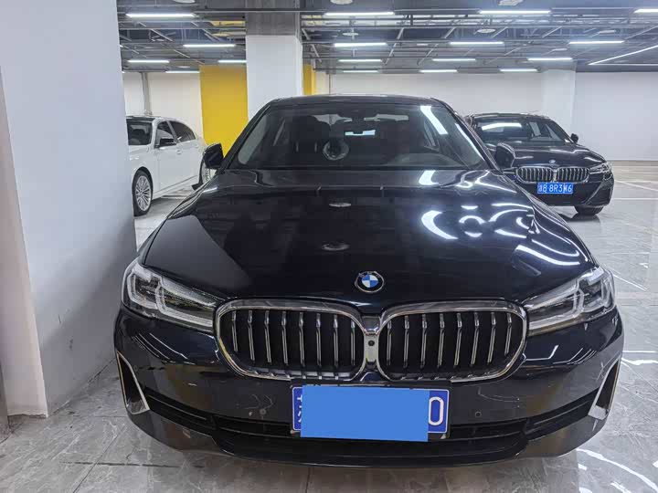 Фото 2 - BMW 5 Series