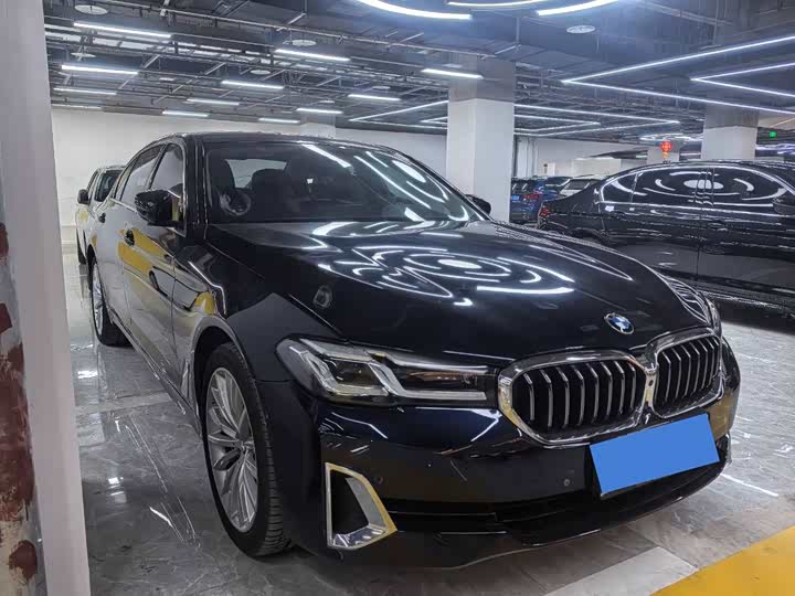 Фото 3 - BMW 5 Series