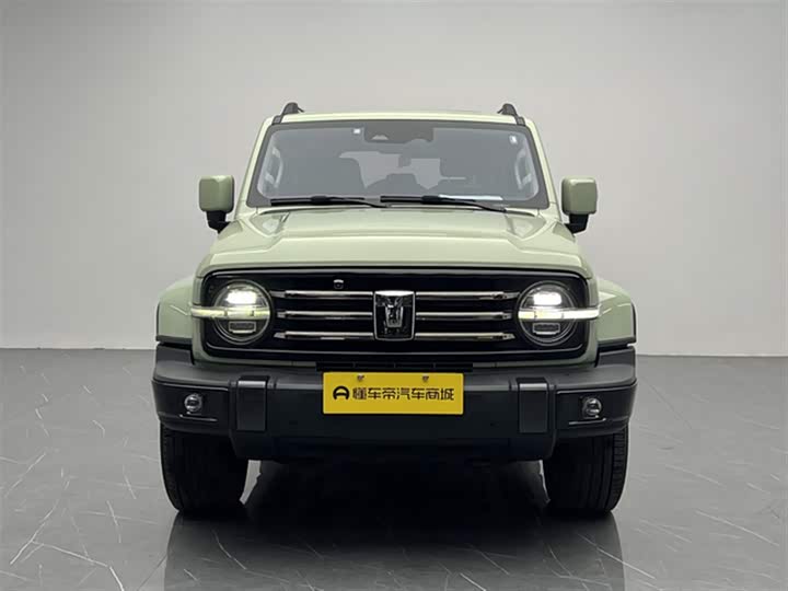 Фото 3 - Tank 300