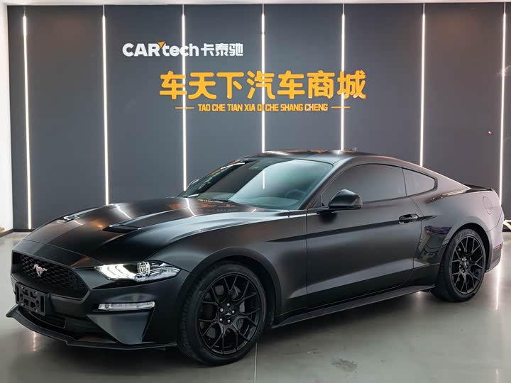 Фото 1 - Ford Mustang