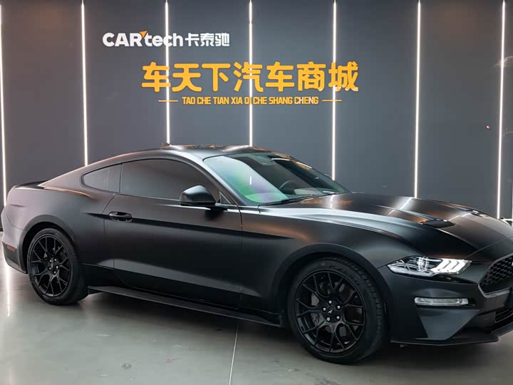 Фото 2 - Ford Mustang
