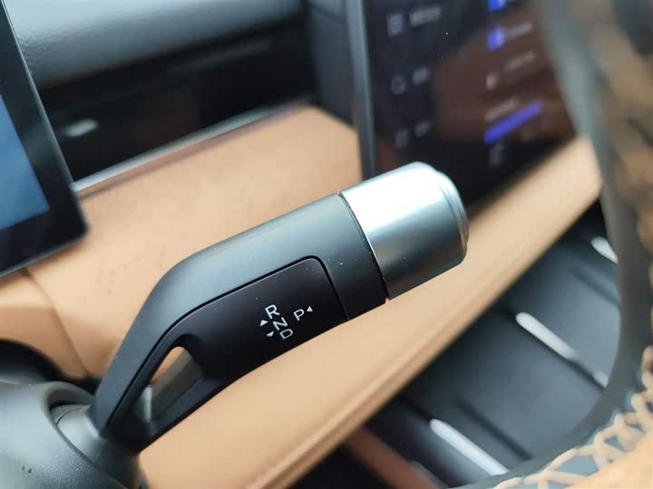 Фото 7 - Geely Galaxy Starshine 8 EM-i