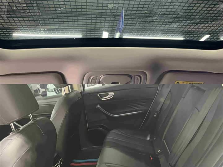 Фото 9 - Roewe D7