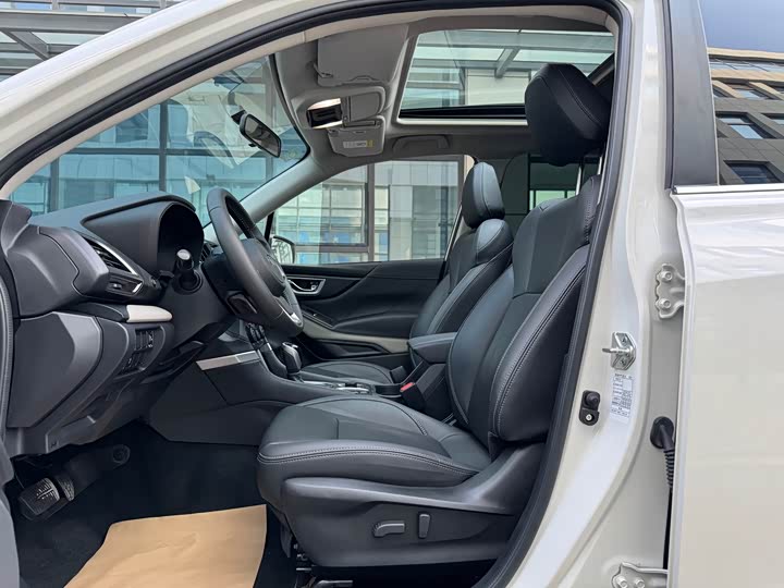 Фото 9 - Subaru Forester