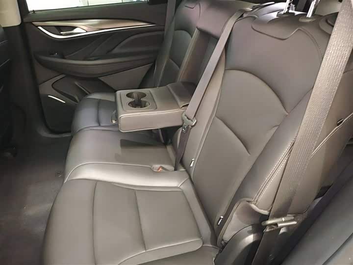 Фото 3 - Buick Enclave