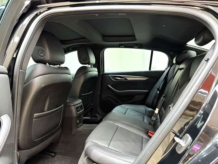 Фото 6 - Cadillac CT5