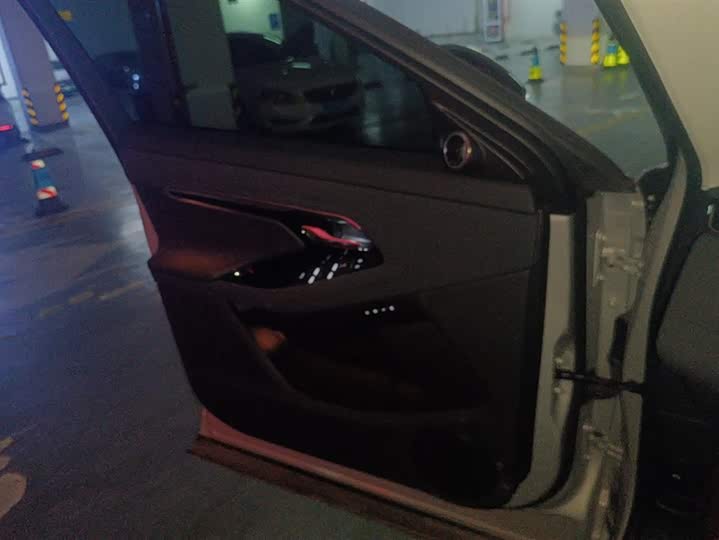 Фото 7 - Land Rover Range Rover Evoque L