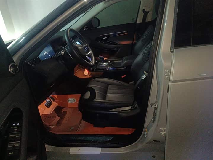 Фото 9 - Land Rover Range Rover Evoque L