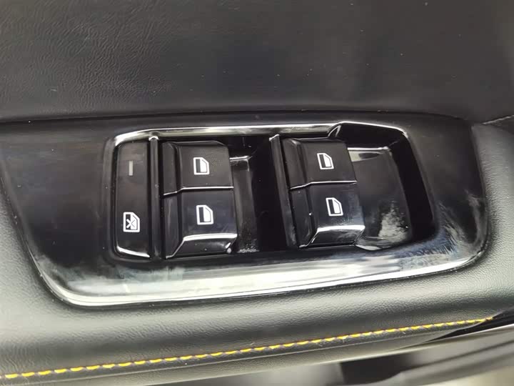 Фото 9 - MG Motor One