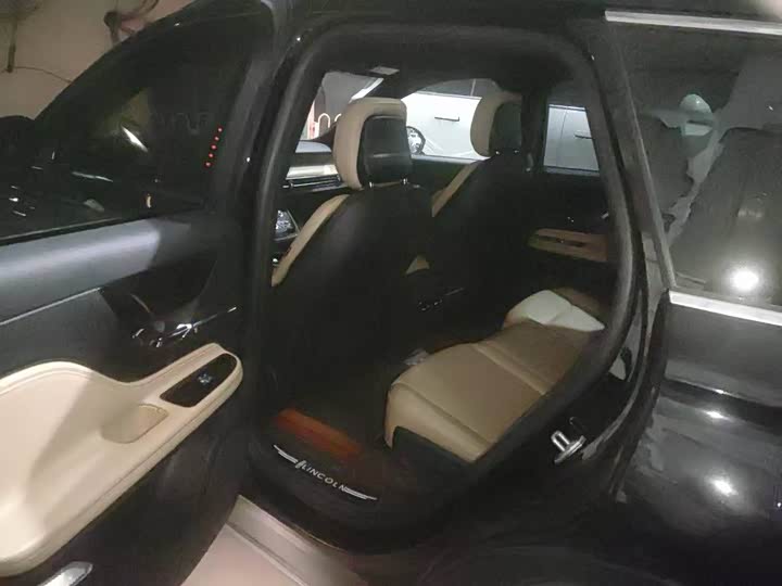 Фото 7 - Lincoln Corsair