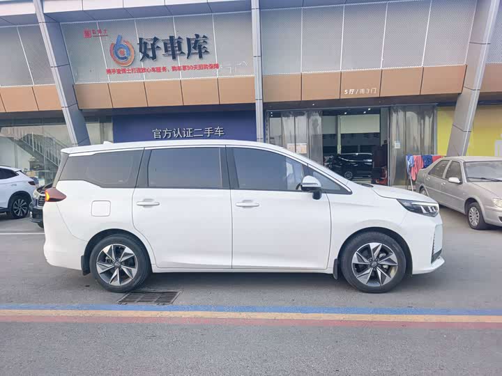 Фото 3 - GAC Trumpchi M6