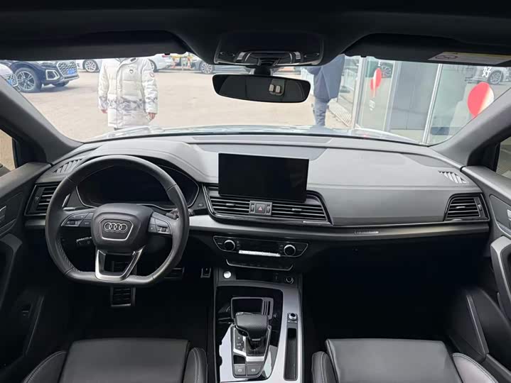 Фото 8 - Audi Q5L Sportback