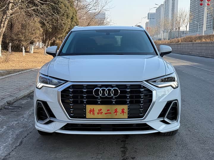 Фото 2 - Audi Q3