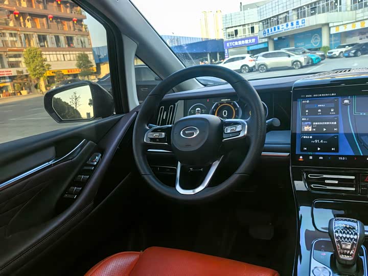 Фото 7 - GAC Trumpchi M8