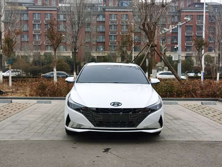 Фото 2 - Hyundai Elantra N line