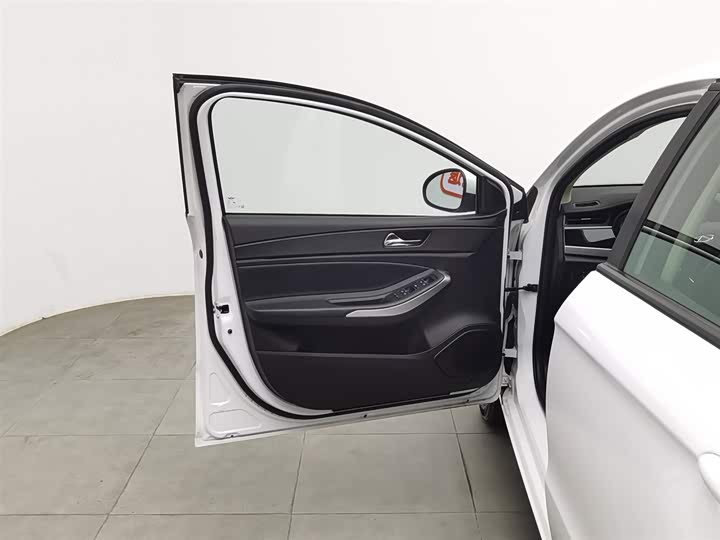 Фото 8 - Chery Arrizo 5