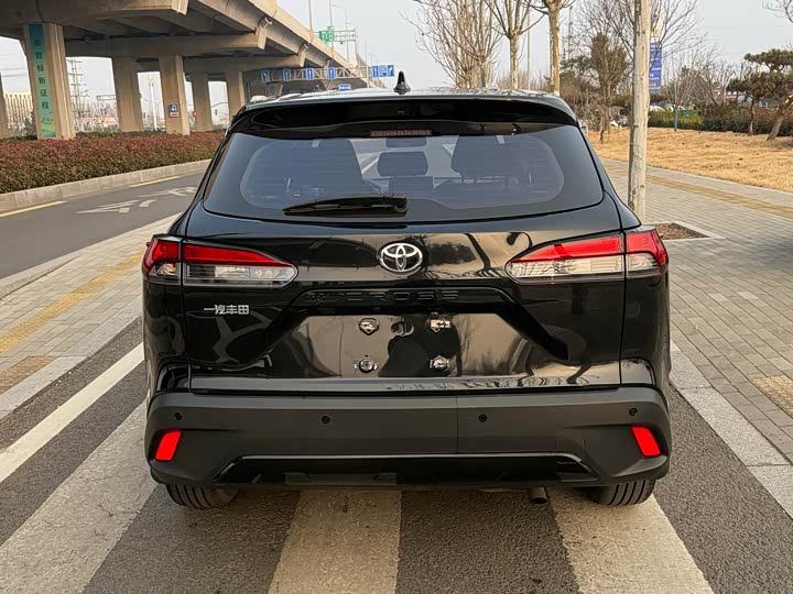 Фото 8 - Toyota Corolla Cross