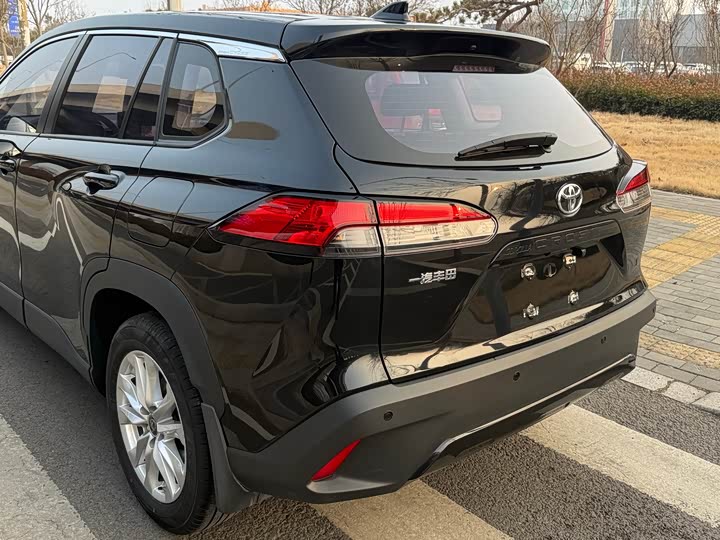 Фото 9 - Toyota Corolla Cross