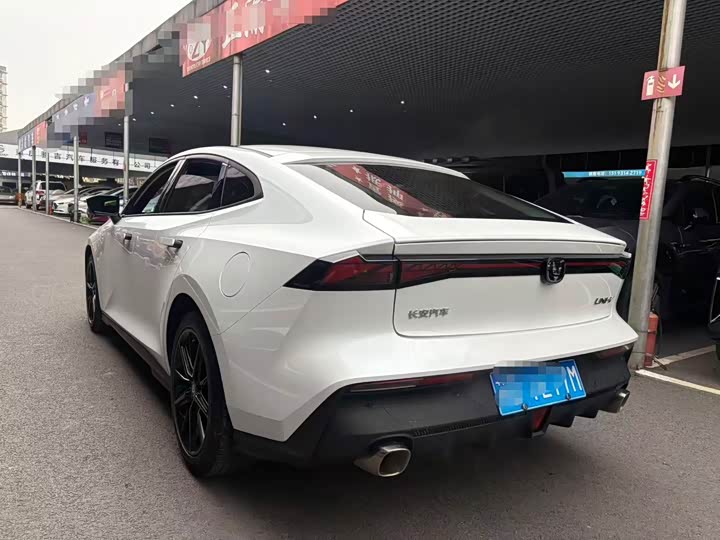 Фото 8 - Changan UNI-V