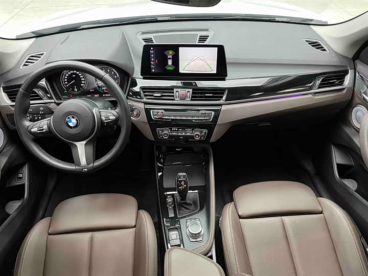 Фото 2 - BMW X1