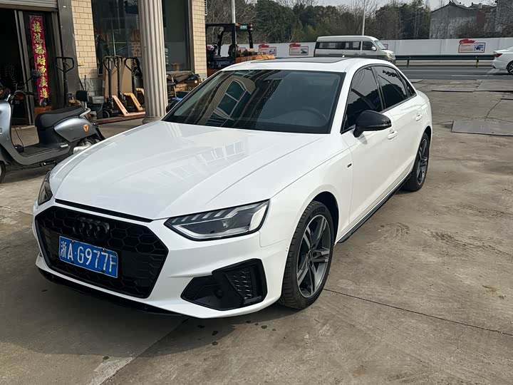 Фото 3 - Audi A4L